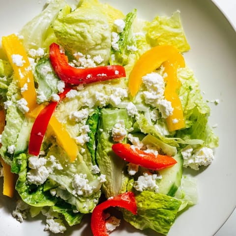 This delicious Bella Hadid Salad is bursting with fresh flavors, tossed in a lemon dressing.